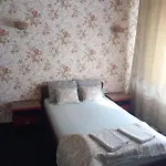 Maza Kalna 27 *