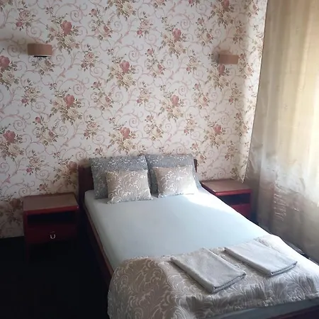 Maza Kalna 27 *