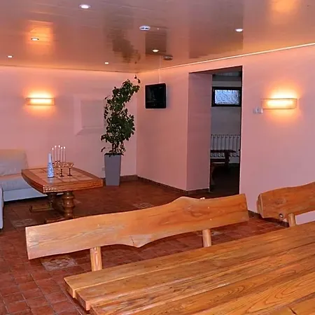 Maza Kalna 27 Hotel *