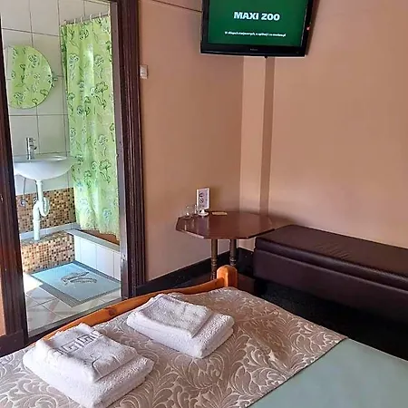 Maza Kalna 27 *