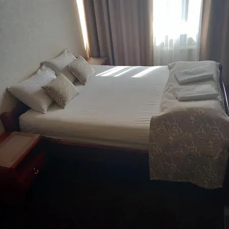 Maza Kalna 27 Hotel